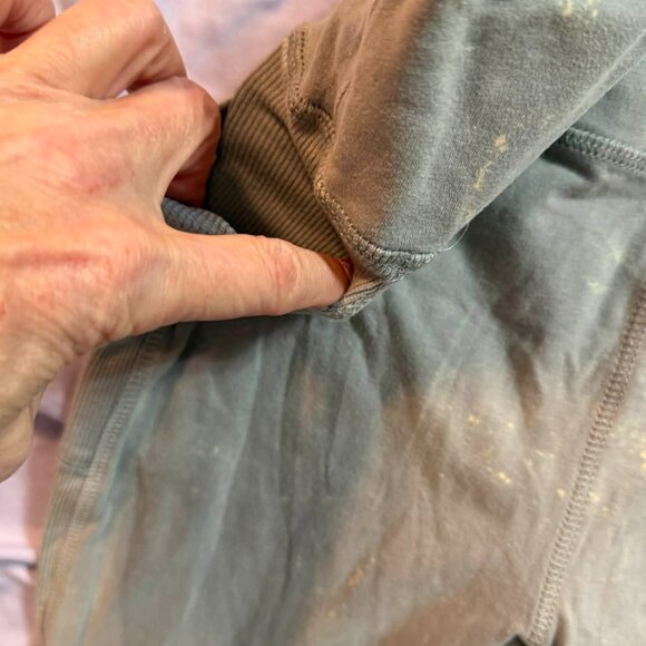 FOUR pairs of Dip Brand Leggings (Grey, Mauve, Green, Black) MEDIUM - Picture 6 of 12